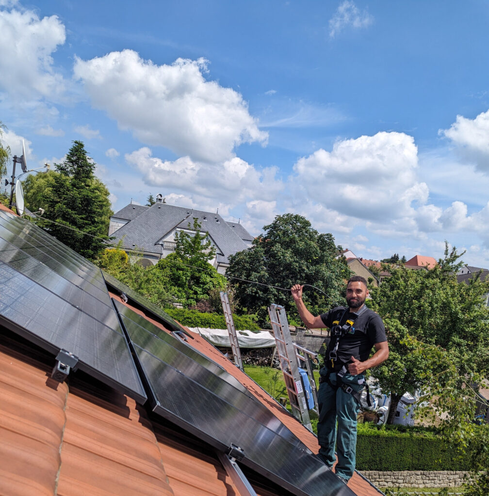 Installation de panneaux solaires par Soldomesia